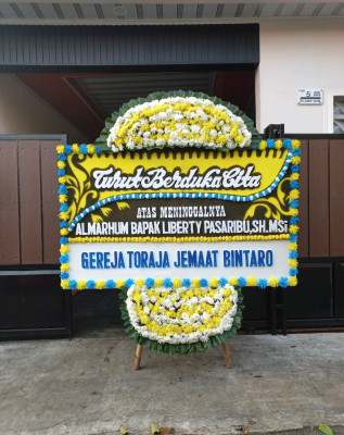 Papan Bunga Duka di Padang Tiji